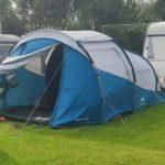 Quechua Arpenaz Family 4.1 Fresh & Black tent (m2450089477) — Tenten — Marktplaats