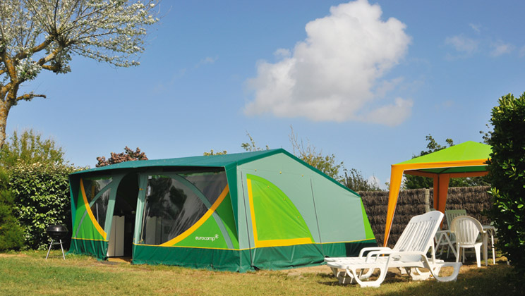 bungalowtent-286poc-1.jpg Tent huren op de camping | Huur een Bungalowtent of Safaritent | Eurocamp - Afbeelding 1