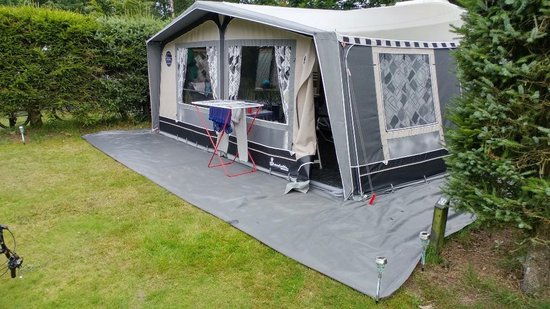 gronddoek-voortent-349obo-1.jpg gronddoek , tentzeil bescherming 8 x 4.80 mtr / 130 gr p/m² | bol - Afbeelding 1