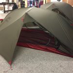 Eindelijk een lichtgewicht tent gekozen Wandelvrouw