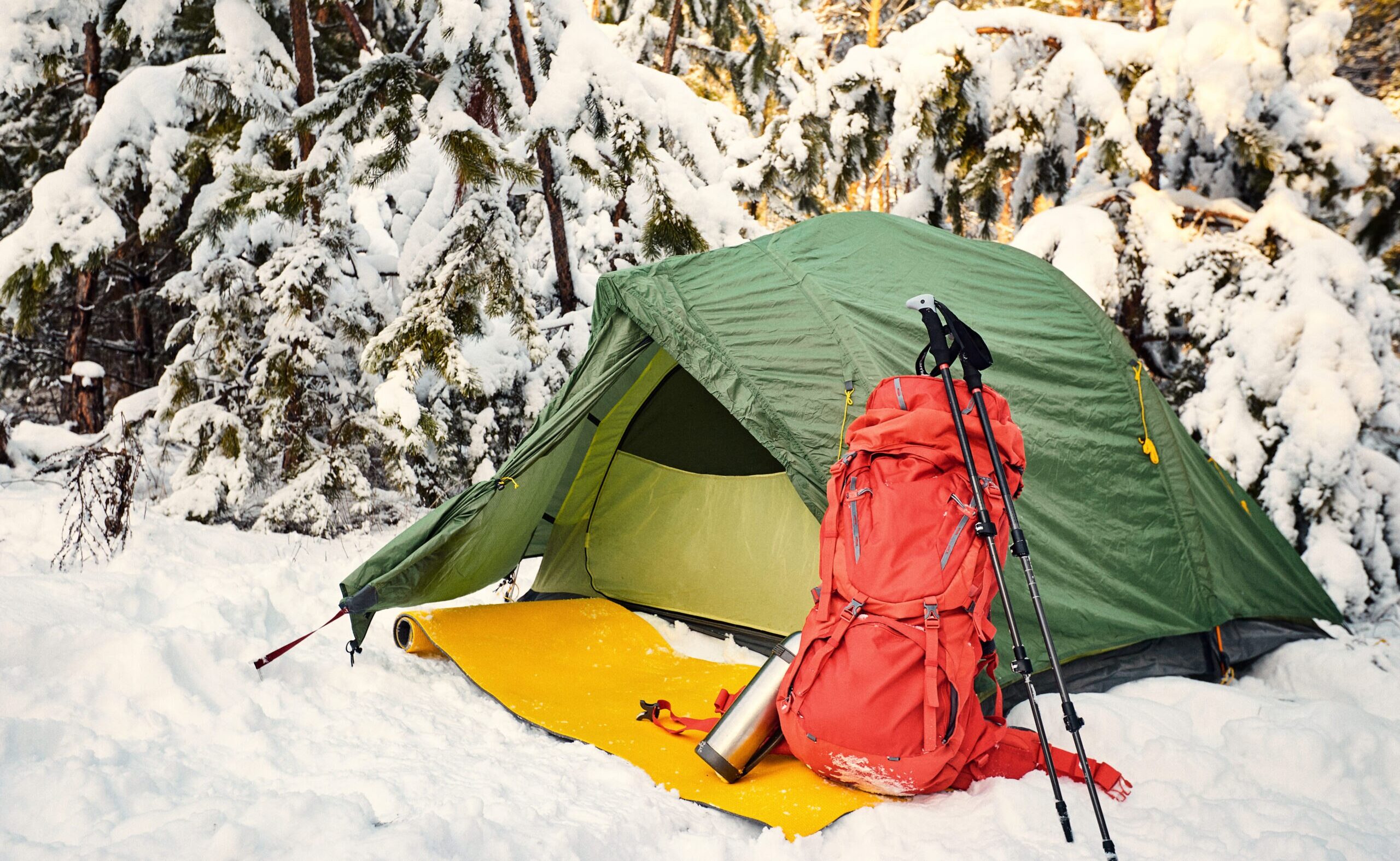 wintertent-244dqp-1.jpg Beste tent voor winterkamperen Warm & betrouwbaar - Afbeelding 1